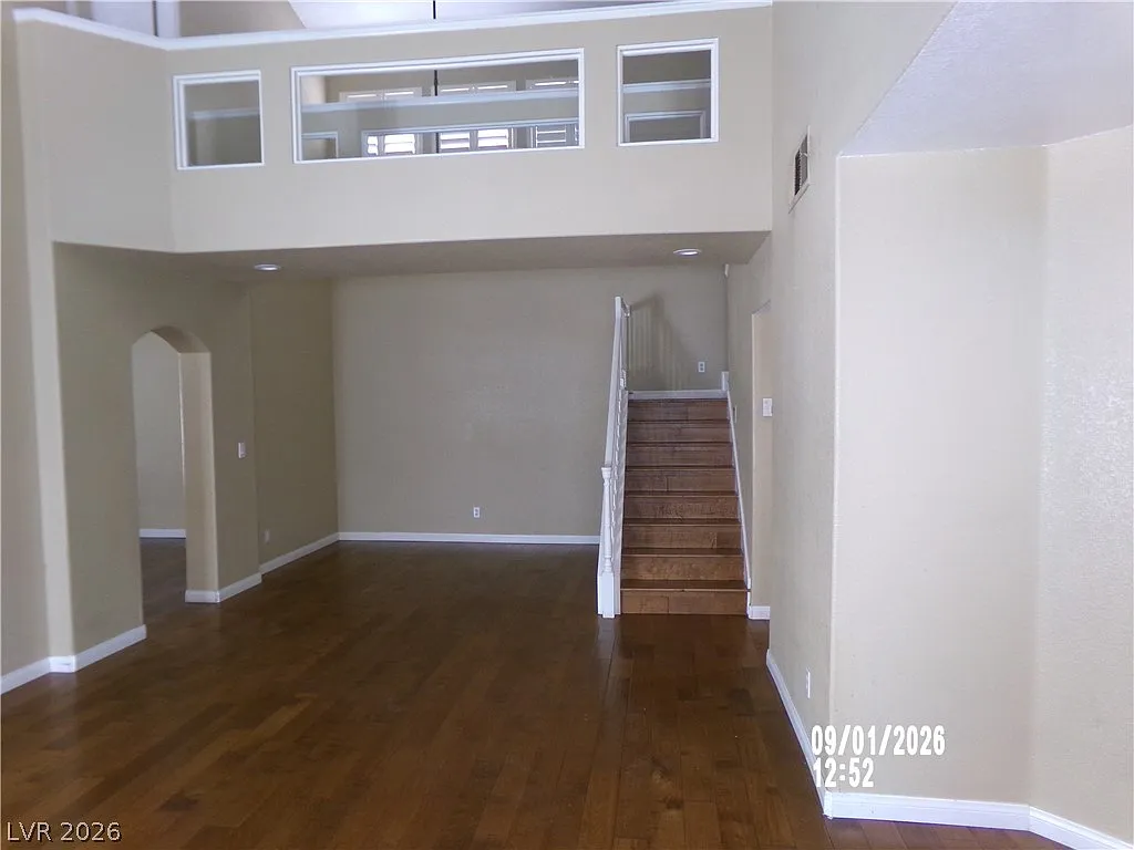 3 bed, 2.5 bath, 1821 sqft, $2,900 — Photo 4