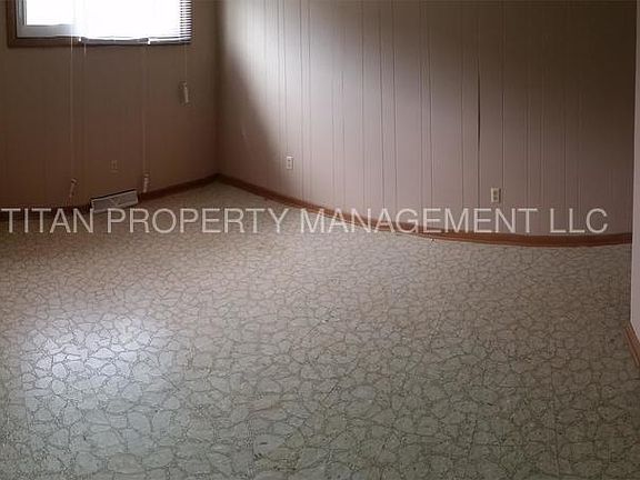 5th image of 354 W South Park Ave