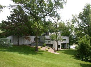 14 River Heights Dr NE, Melrose, MN 56352