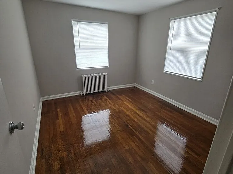 214 Kenilworth Ave NE — Photo 9