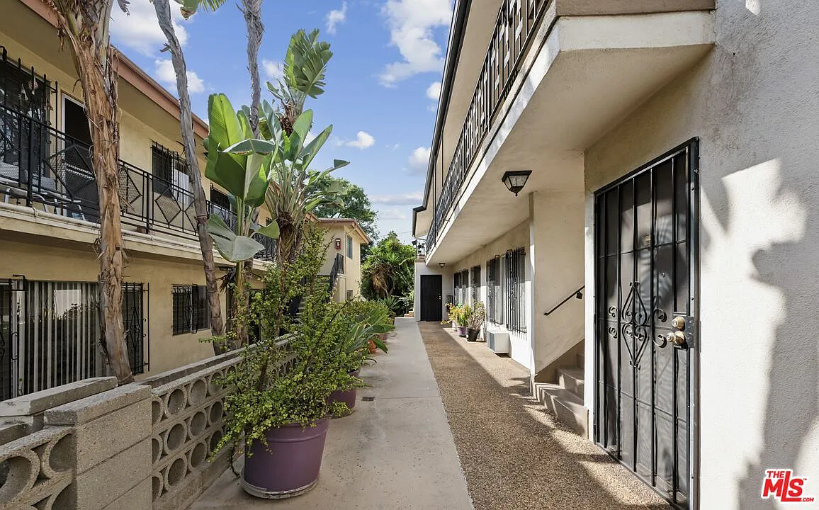 1 bed, 1.0 bath, 750 sqft, $2,250 — Photo 3