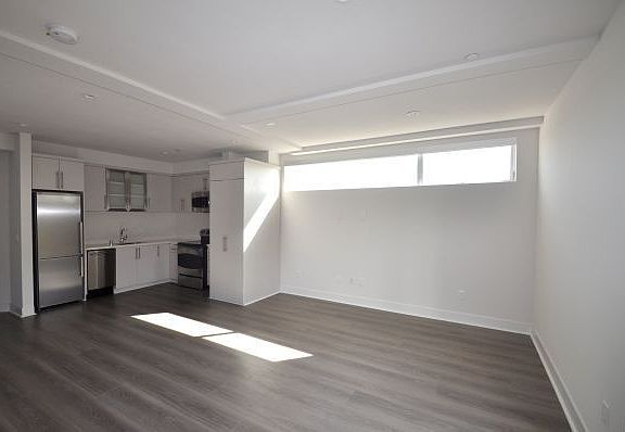 2nd image of 1511 15th St Unit 201