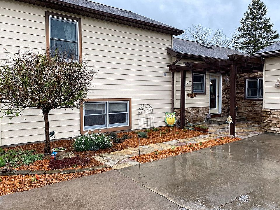 1st image of 2379 Rose Ln