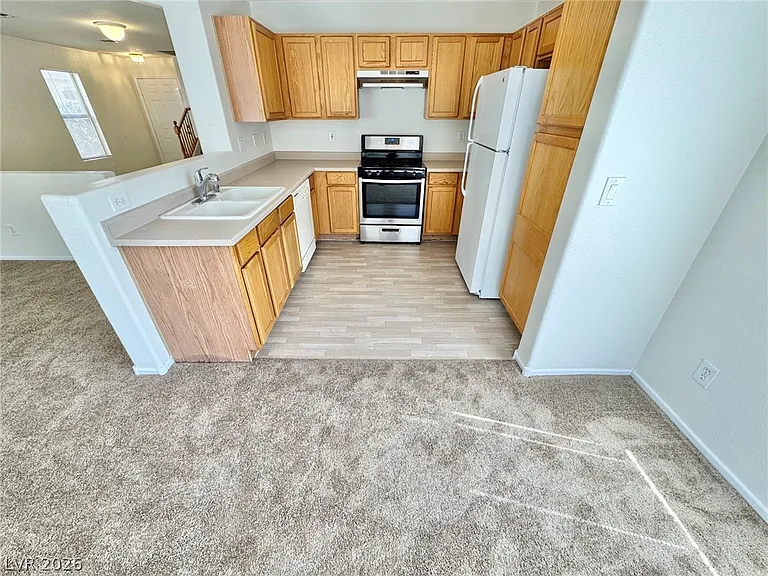9679 Brooks Lake Ave — Photo 5