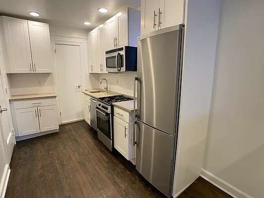 Rented by Tourma Realty LLC | media 20