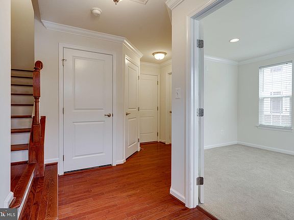 3rd image of 4380 Daisy Reid Ave