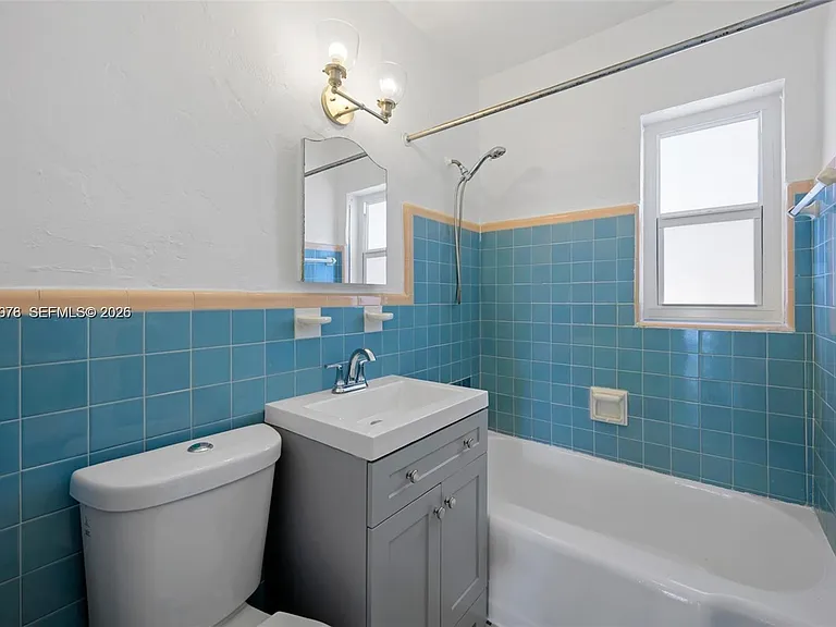 550 NE 82nd Ter #7 — Photo 14