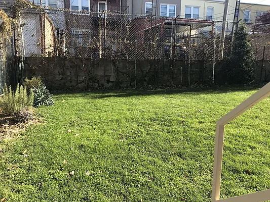 Rented by A Class Realty International | media 10