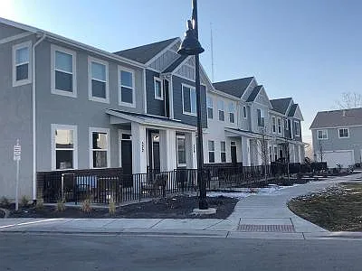 River Park Commons — Photo 32