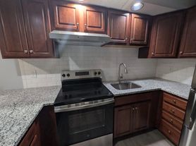 3 Andrews Rd