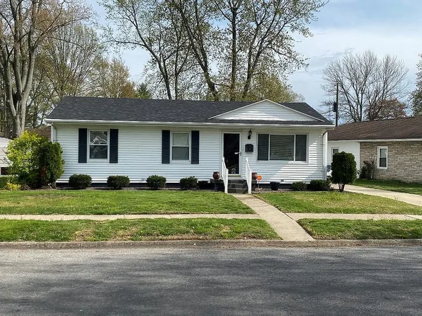 811 11th Ave, Mount Carmel, IL 62863