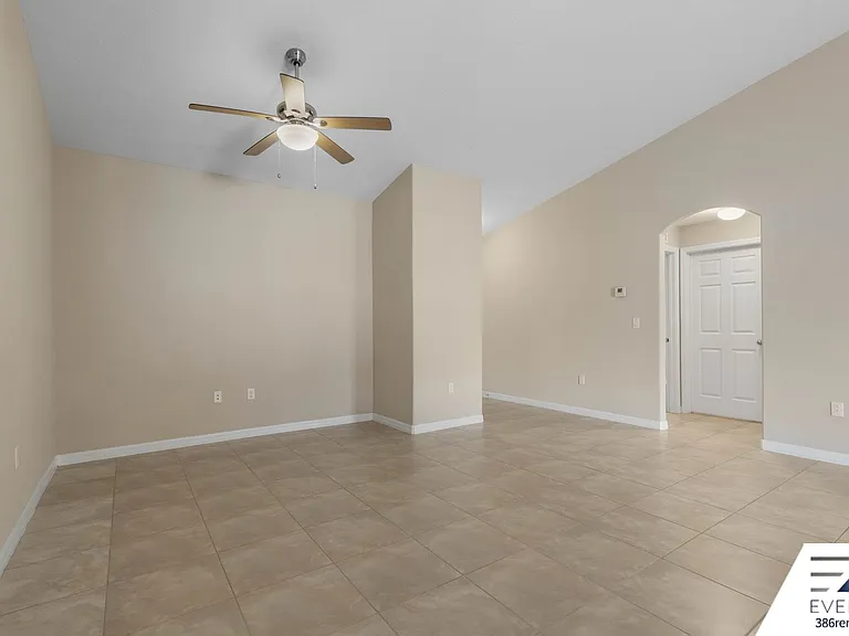 25 Louisville Dr #A — Photo 8