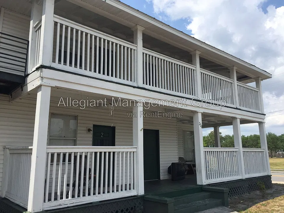 228 N Beaumont Ave #5