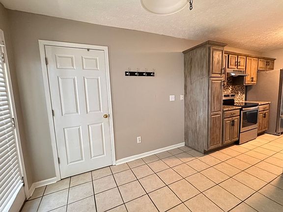 2nd image of 142 James Dr