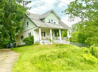 3847 Country Club Rd, Endwell, NY 13760