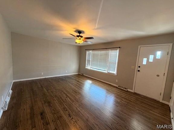 4th image of 2214 Trousdale St