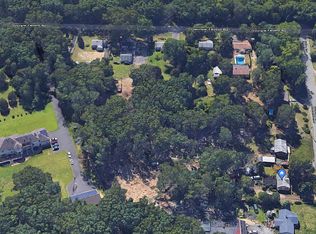 32 Helen Ave, Howell, NJ