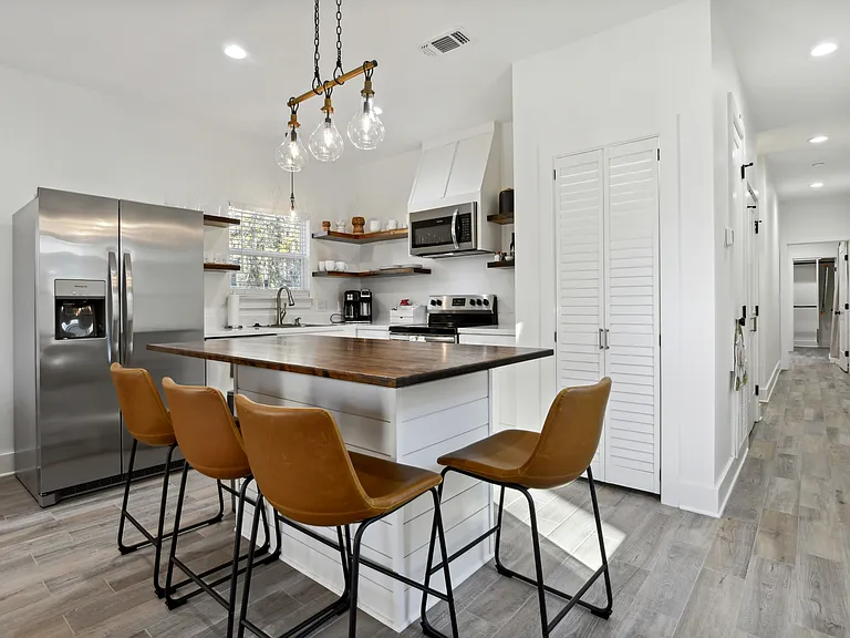 437 Webster St #C — Photo 3