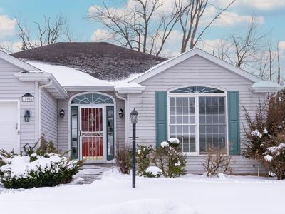 806 Copperfield Dr S, South Bend, IN, 46614