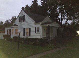 20810 Stahelin Rd, Southfield, MI 48075