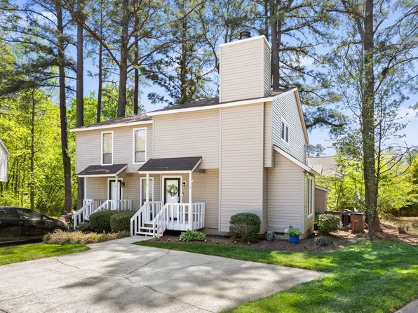 118 Arbuckle Ln, Cary, NC 27511