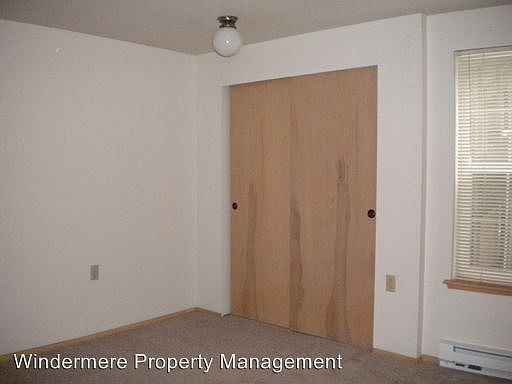 5th image of 1389 Bradley Ln