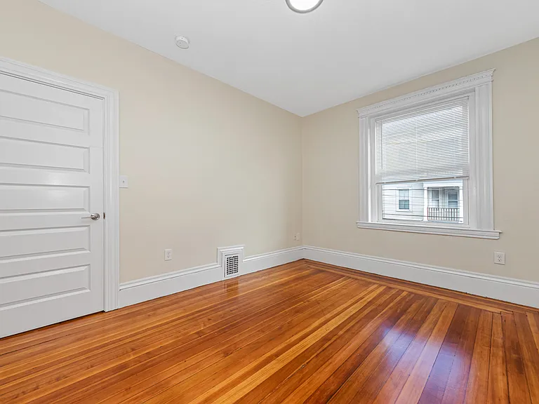 44 Brackett St #2D — Photo 10