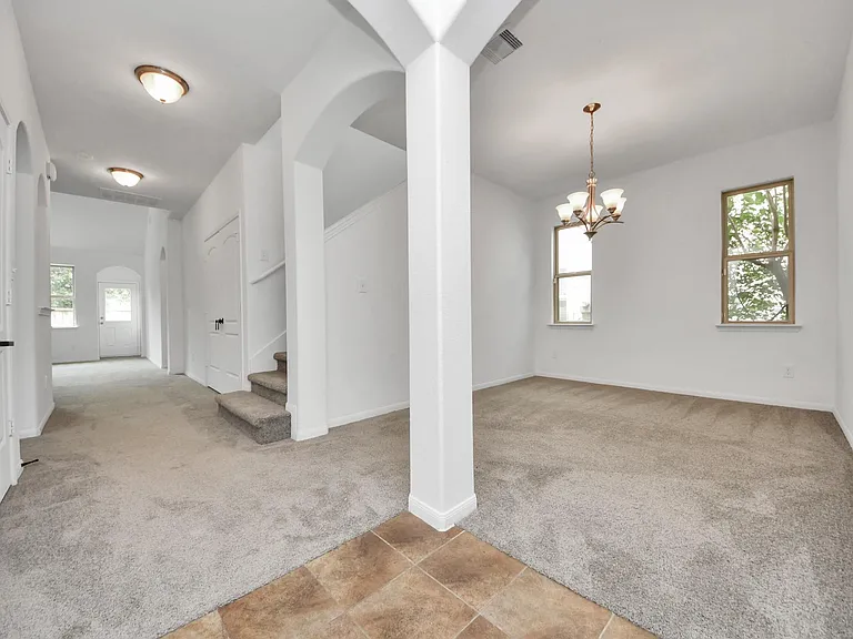 10606 Sun River Falls Dr — Photo 4