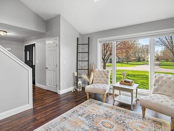 2nd image of 5300 Heritage Dr
