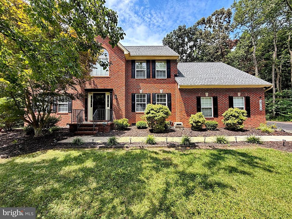 1st image of 39266 Persimmon Creek Rd