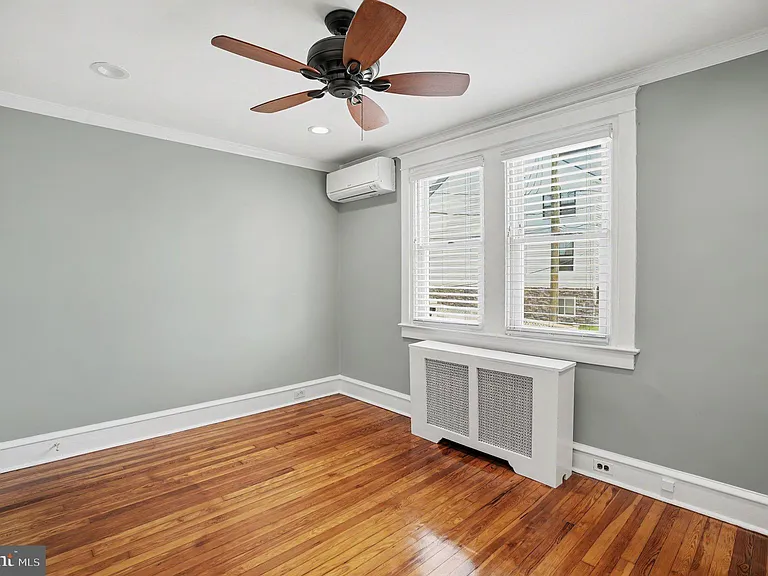 210 E 11th Ave — Photo 30