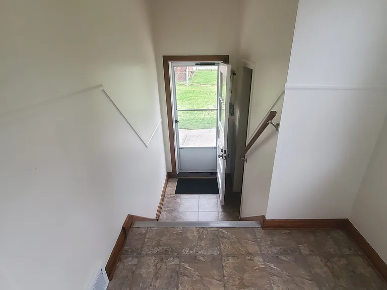 149 Fernald Ave — Photo 15