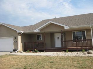 601 5th St NW, Pipestone, MN 56164