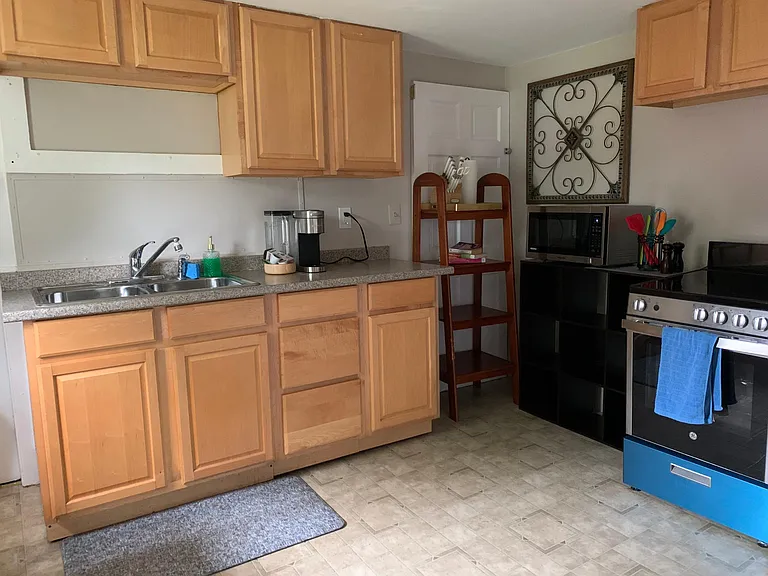 471 Orange Center Rd — Photo 14