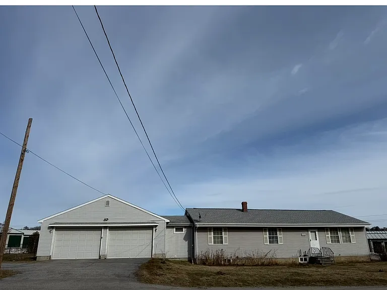 1193 Turner St — Photo 1