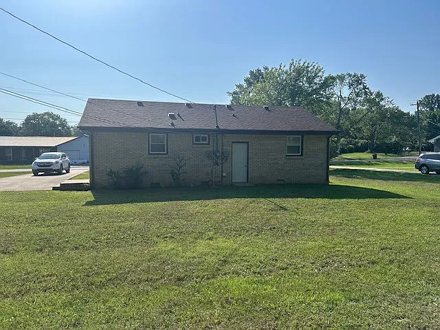 2730 Ann Dr — Photo 4