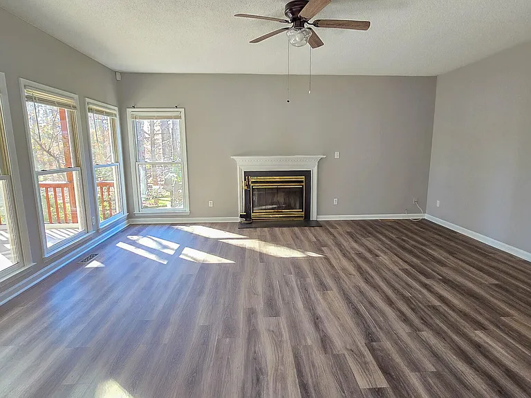 2205 Dungiven Ct — Photo 11