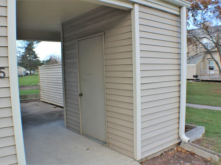 Newbury Village Burlington Cooperative — Photo 14