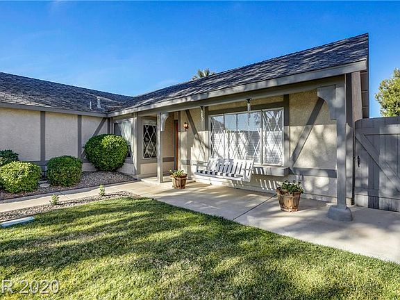 4th image of 780 Christina Dr