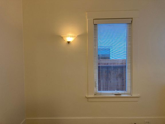 4th image of 1120 Chula Vista Ave APT 2