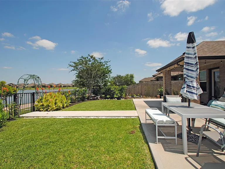 24818 Harvest Elm Ct — Photo 41