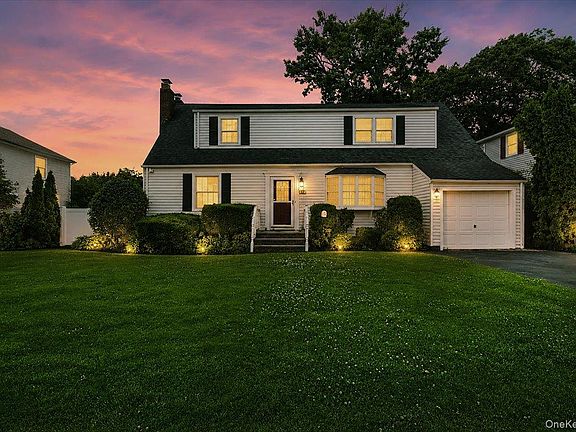 4th image of 344 New York Avenue