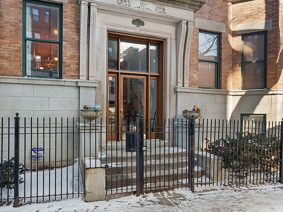 2nd image of 1320 W Wilson Ave APT 1B