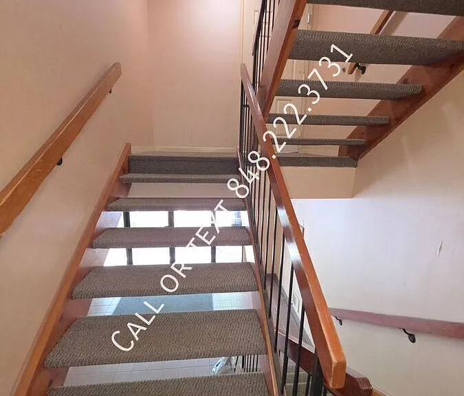2708 Ridgefield Ct — Photo 4