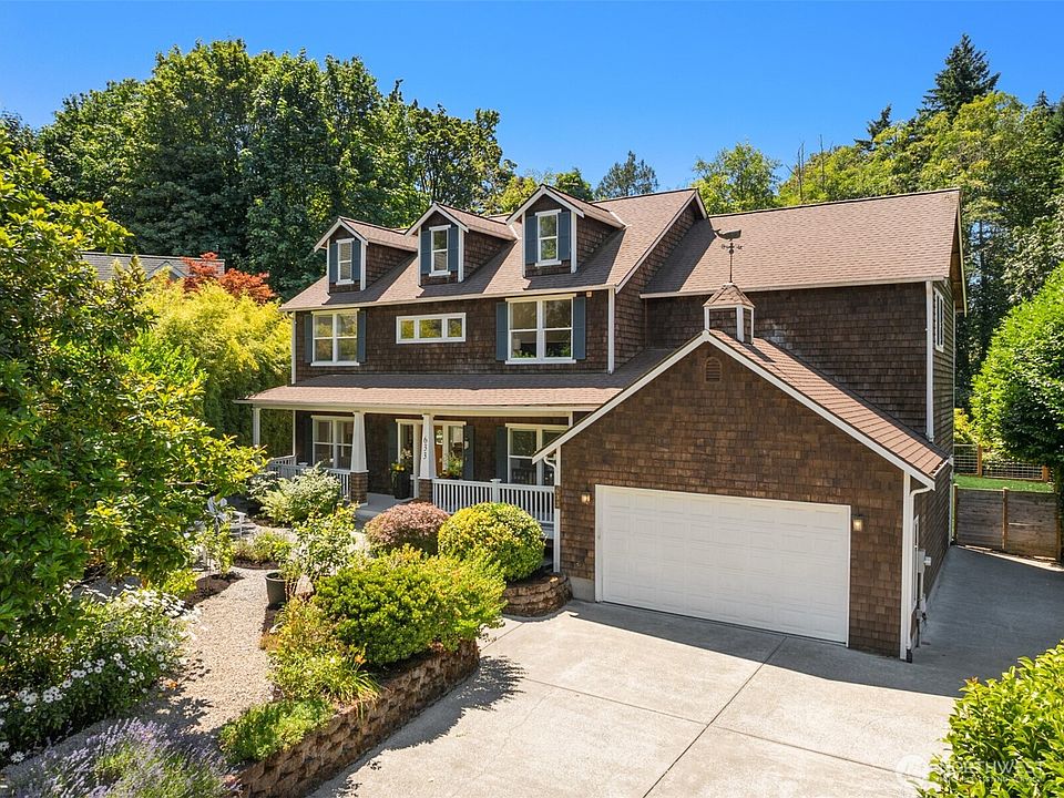 1st image of 633 Klickitat Place NE