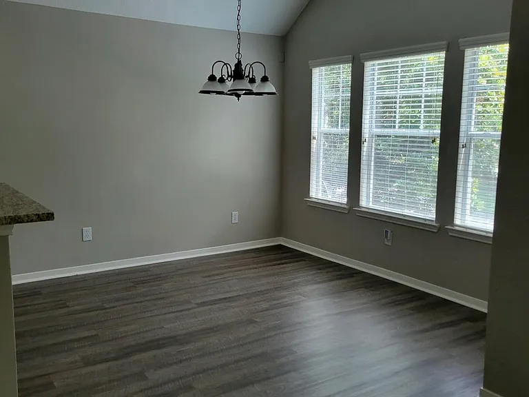 77 Woodlily Pl — Photo 7