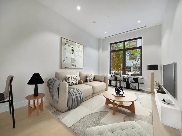435 W 19th St APT 1B, New York, NY 10011