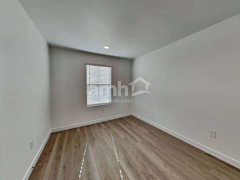 18480 W Cottontail Ln — Photo 21