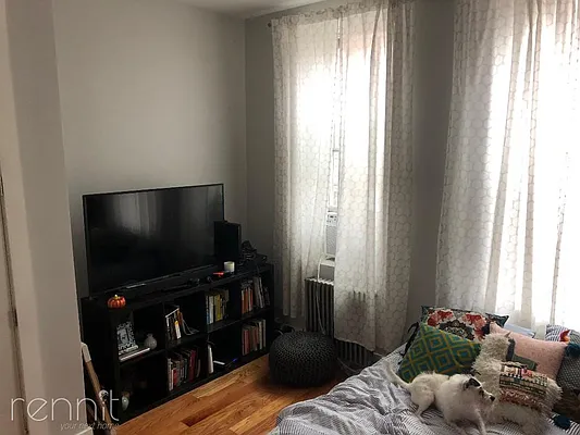 Rented by Rennit Inc. | media 22