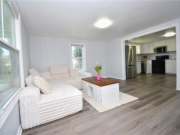 3rd image of 5075 Baux Mountain Rd